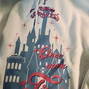 NWT DISNEY SWEATSHIRT WITH CASTLE DESIGN.